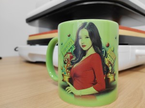 绿色陶瓷马克杯